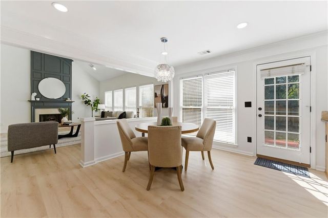 5474 Oxford Chase Way, Atlanta, GA 30338