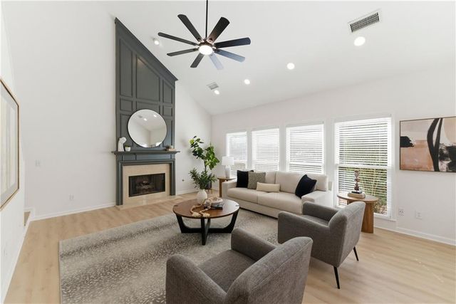 5474 Oxford Chase Way, Atlanta, GA 30338