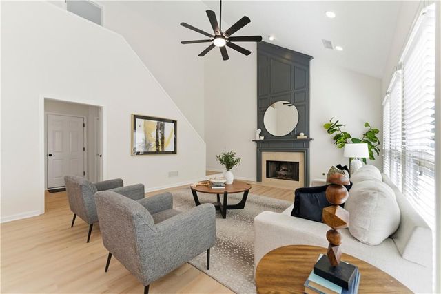 5474 Oxford Chase Way, Atlanta, GA 30338