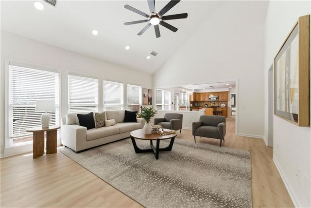 5474 Oxford Chase Way, Atlanta, GA 30338