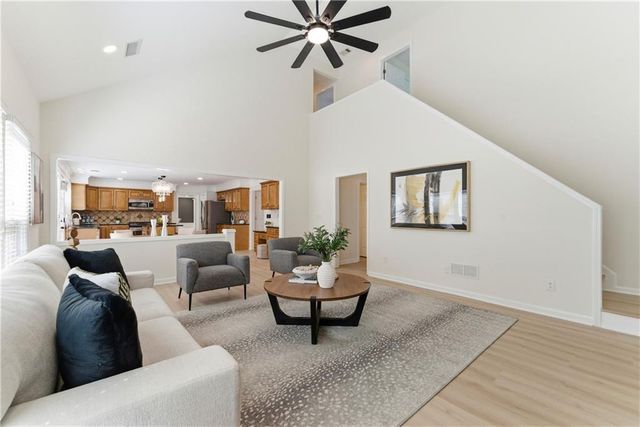 5474 Oxford Chase Way, Atlanta, GA 30338