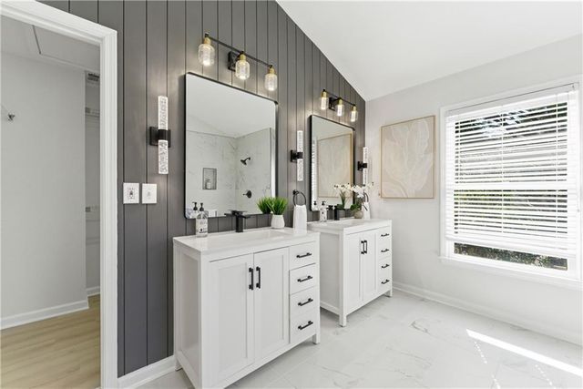 5474 Oxford Chase Way, Atlanta, GA 30338