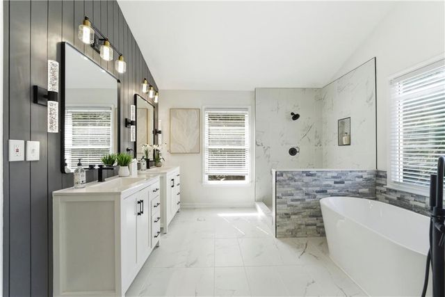 5474 Oxford Chase Way, Atlanta, GA 30338