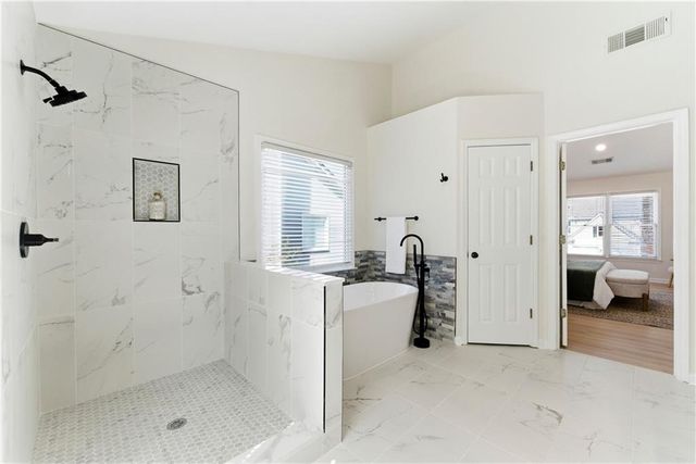 5474 Oxford Chase Way, Atlanta, GA 30338