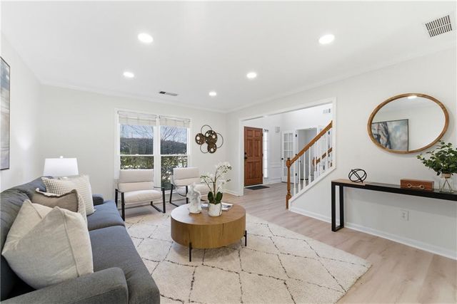 5474 Oxford Chase Way, Atlanta, GA 30338