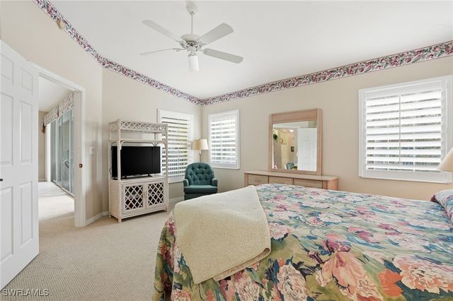 7680 Oleander Gate DR J202, Naples, FL 34109