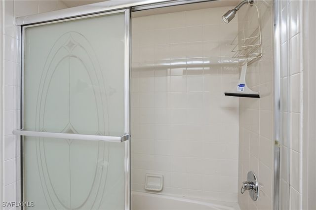 7680 Oleander Gate DR J202, Naples, FL 34109