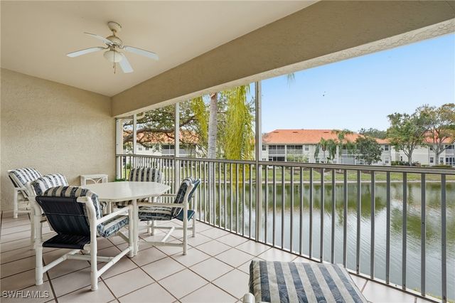 7680 Oleander Gate DR J202, Naples, FL 34109