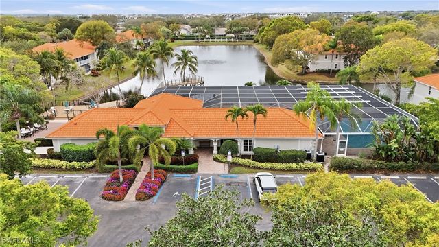 7680 Oleander Gate DR J202, Naples, FL 34109