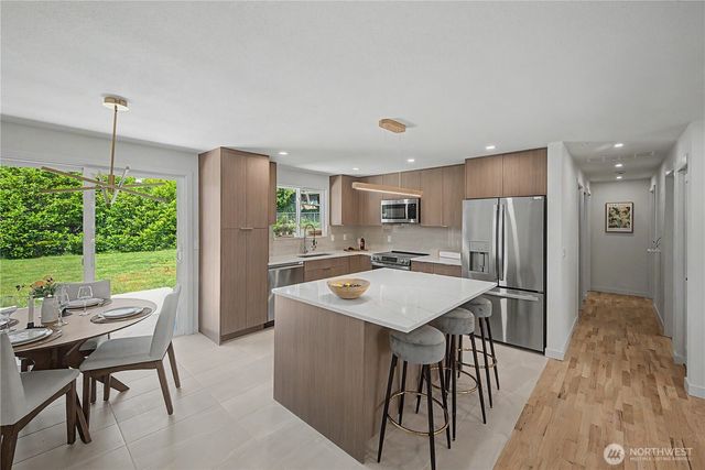 10646 SE 236th Street, Kent, WA 98031