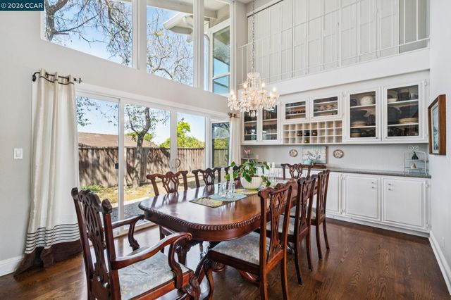 1933 Joseph Dr, Moraga, CA 94556