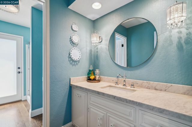 1933 Joseph Dr, Moraga, CA 94556