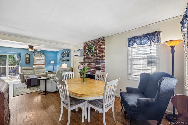 63 Kilburn Road S, West Hempstead, NY 11552