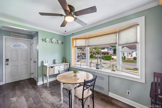 63 Kilburn Road S, West Hempstead, NY 11552
