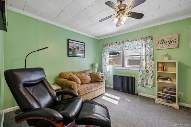 63 Kilburn Road S, West Hempstead, NY 11552