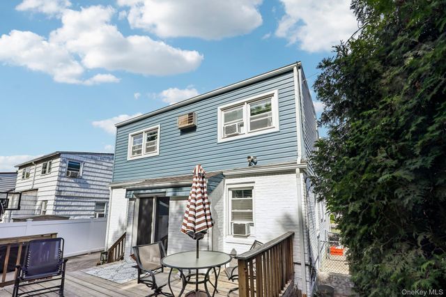 63 Kilburn Road S, West Hempstead, NY 11552