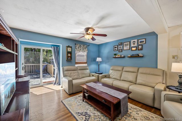63 Kilburn Road S, West Hempstead, NY 11552