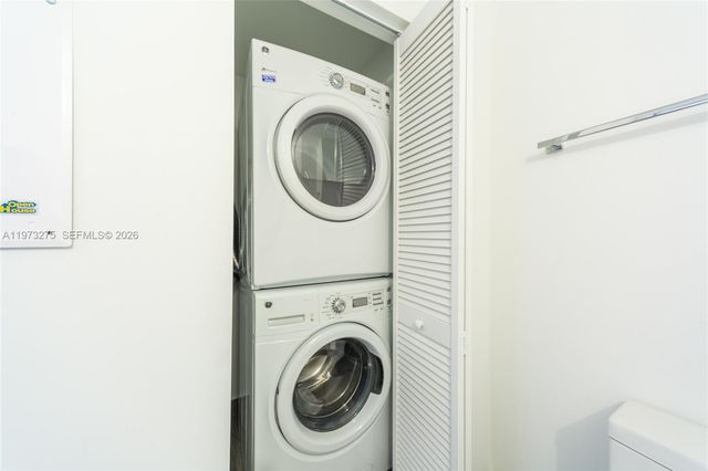 1010 Brickell Ave 2908, Miami, FL 33131