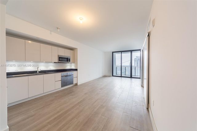 1010 Brickell Ave 2908, Miami, FL 33131