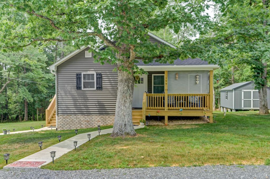 199 Dunivan Drive, Rustburg, VA 24588