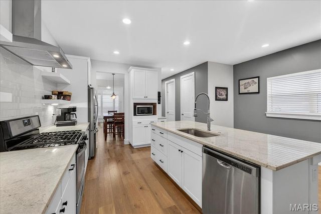 2721 January Avenue, St Louis, MO 63139