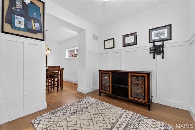 2721 January Avenue, St Louis, MO 63139