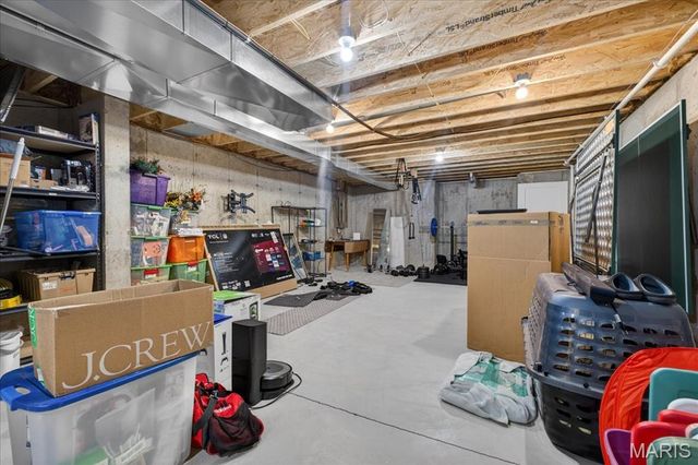 2721 January Avenue, St Louis, MO 63139