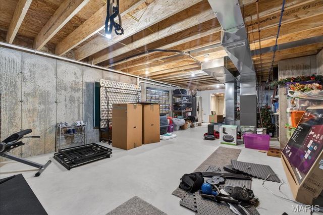 2721 January Avenue, St Louis, MO 63139