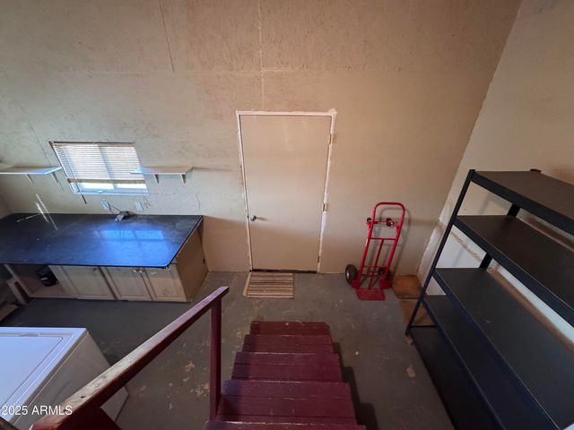 174 N HILTON Road, Apache Junction, AZ 85119