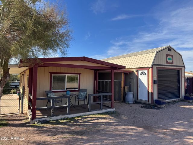 174 N HILTON Road, Apache Junction, AZ 85119