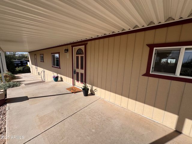 174 N HILTON Road, Apache Junction, AZ 85119