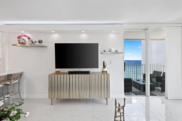 3580 S Ocean 6d Boulevard 6d, Palm Beach, FL 33480