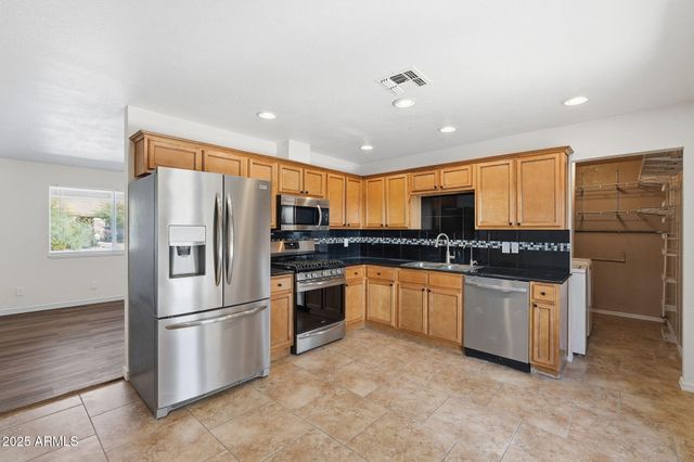 11401 E VINE Avenue, Mesa, AZ 85208