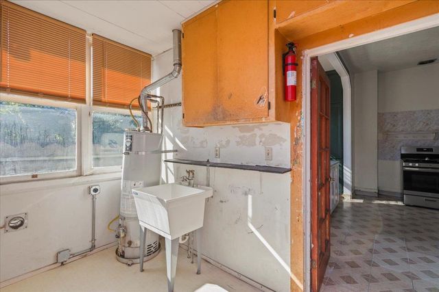 262 E 6th Street, Gilroy, CA 95020