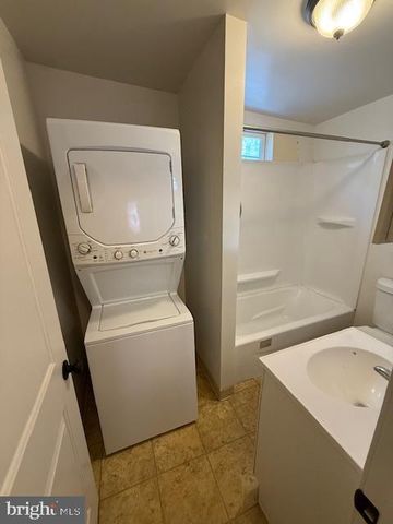 5664 HEISKELL ST, Philadelphia, PA 19144