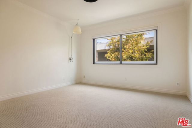 1203 N Sweetzer Avenue 305, West Hollywood, CA 90069