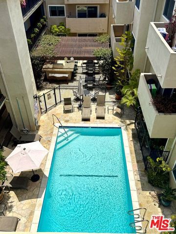 1203 N Sweetzer Avenue 305, West Hollywood, CA 90069