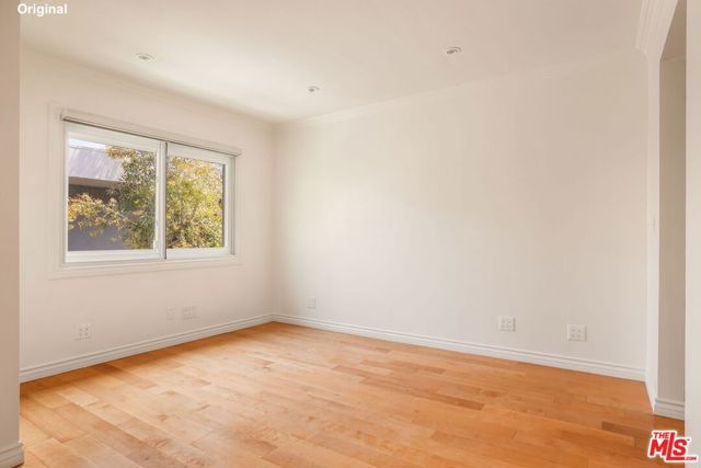 1203 N Sweetzer Avenue 305, West Hollywood, CA 90069
