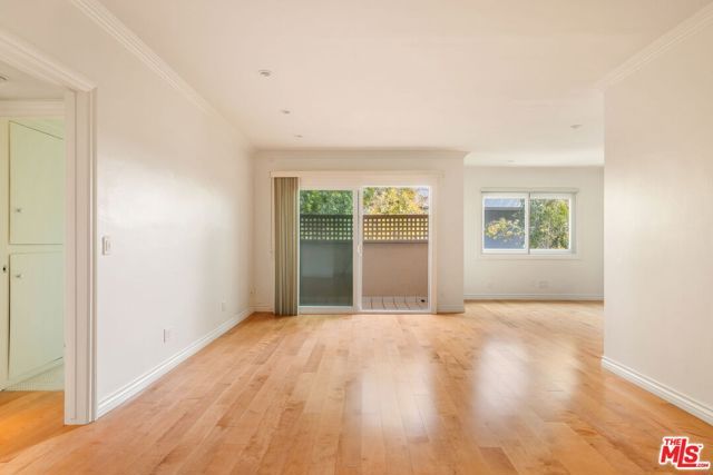 1203 N Sweetzer Avenue 305, West Hollywood, CA 90069