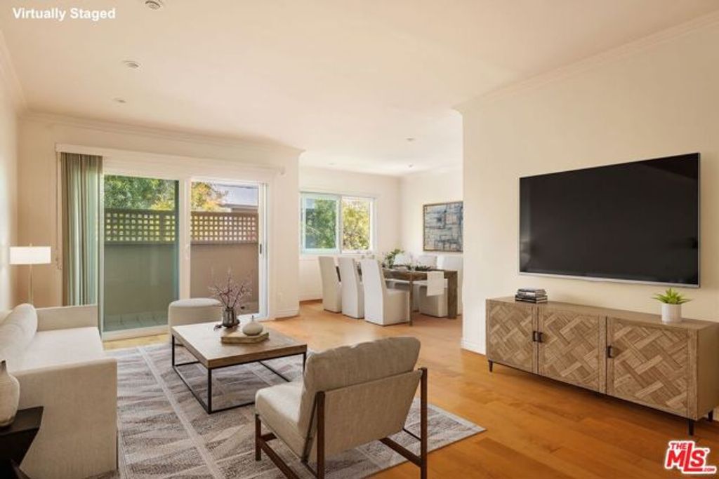 1203 N Sweetzer Avenue 305, West Hollywood, CA 90069