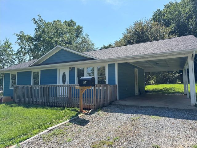 84 E Hunt Drive, Nebo, NC 28761