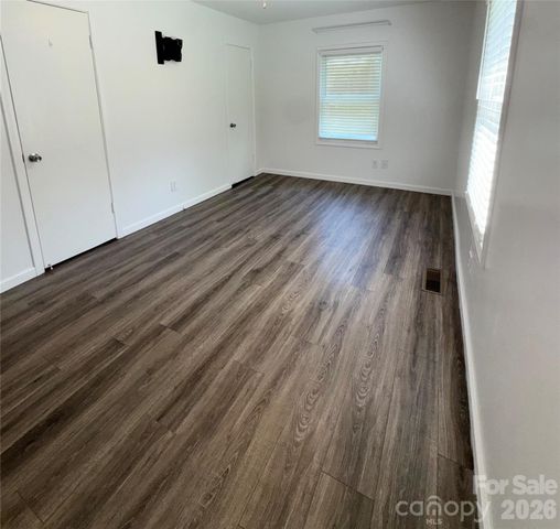 84 E Hunt Drive, Nebo, NC 28761