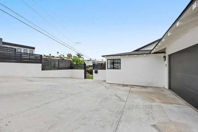 1891 Titus Street, San Diego, CA 92110