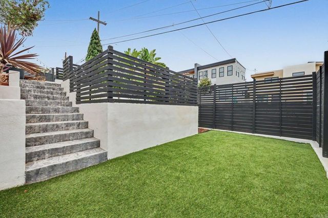 1891 Titus Street, San Diego, CA 92110