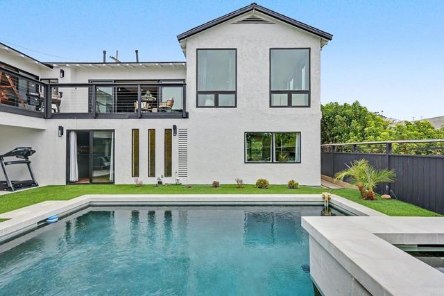 1891 Titus Street, San Diego, CA 92110