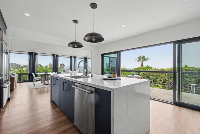 1891 Titus Street, San Diego, CA 92110