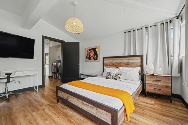 1891 Titus Street, San Diego, CA 92110