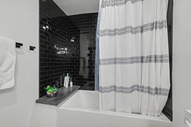 1891 Titus Street, San Diego, CA 92110