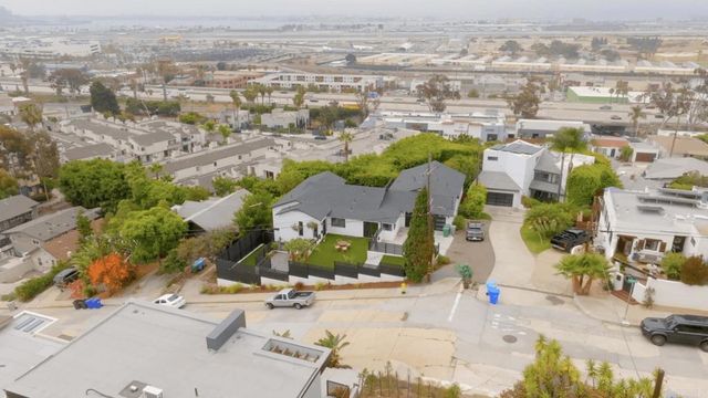 1891 Titus Street, San Diego, CA 92110