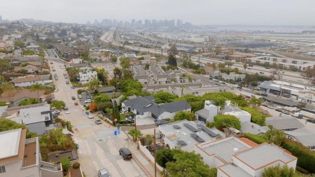 1891 Titus Street, San Diego, CA 92110